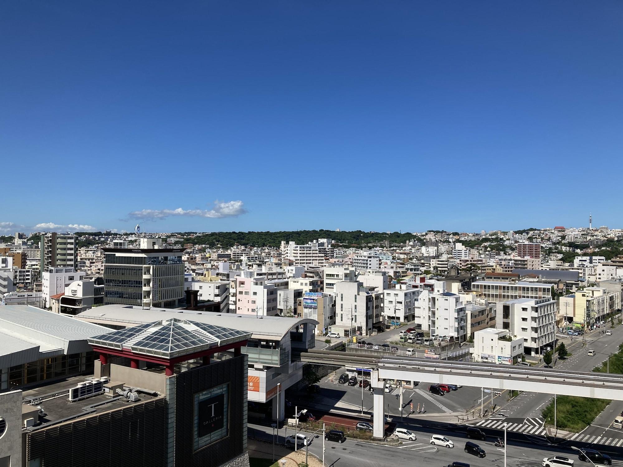 Toyoko Inn Naha Omoromachi Ekimae Dış mekan fotoğraf